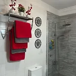 La Casita De La Piscina * أذيخي