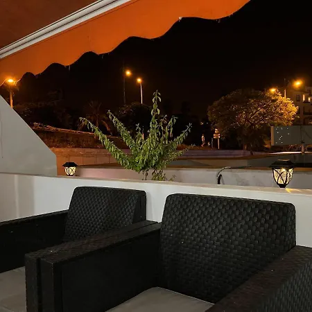 La Casita De La Piscina אדחה
