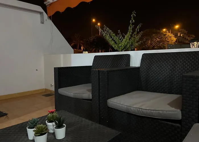 La Casita De La Piscina Apartment