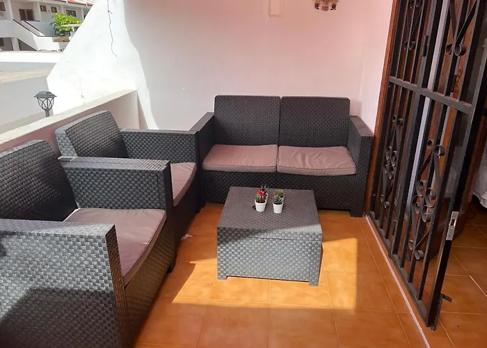 La Casita De La Piscina Apartment *